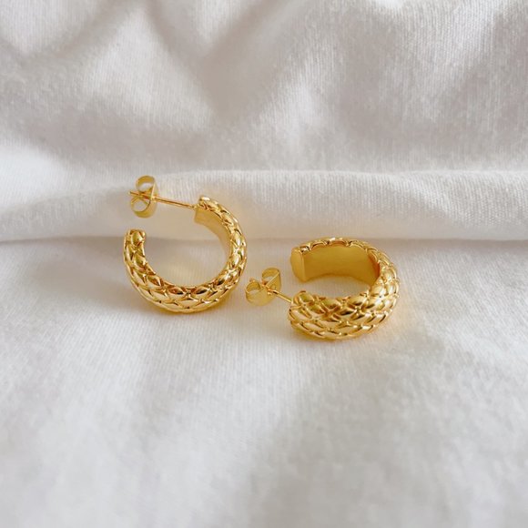 Hoops earrings NEW gold chunky hoops - Picture 5 of 9